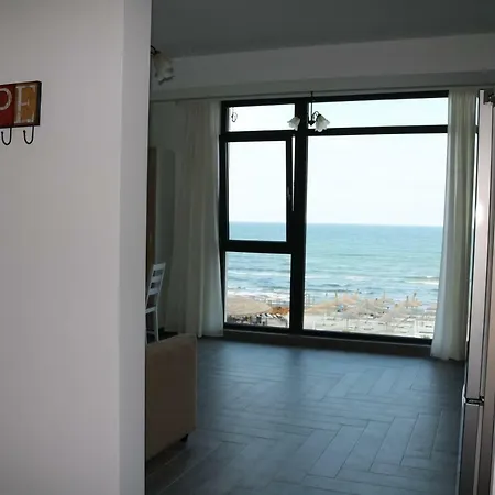 アパート Apartament Pe Malul Marii *